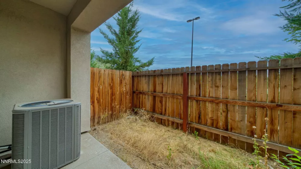 2210 Altamira, Reno, Nevada 89523, 2 Bedrooms Bedrooms, ,3 BathroomsBathrooms,Residential,Residential,Altamira,250055167