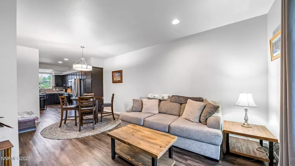 2210 Altamira, Reno, Nevada 89523, 2 Bedrooms Bedrooms, ,3 BathroomsBathrooms,Residential,Residential,Altamira,250055167