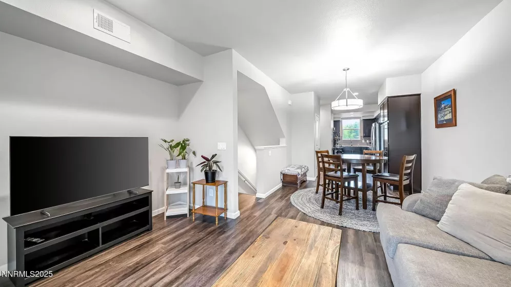 2210 Altamira, Reno, Nevada 89523, 2 Bedrooms Bedrooms, ,3 BathroomsBathrooms,Residential,Residential,Altamira,250055167