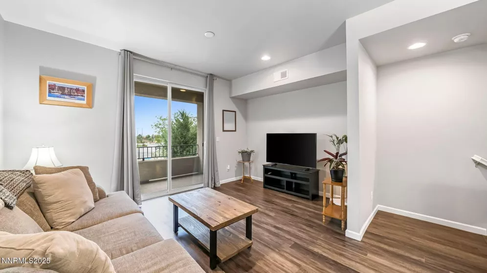 2210 Altamira, Reno, Nevada 89523, 2 Bedrooms Bedrooms, ,3 BathroomsBathrooms,Residential,Residential,Altamira,250055167