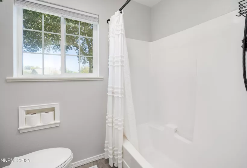 1160 Golden Park, Fallon, Nevada 89406, 4 Bedrooms Bedrooms, ,2 BathroomsBathrooms,Residential,Residential,Golden Park,250055168
