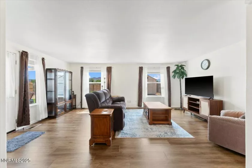 437 Trellis, Fernley, Nevada 89408, 3 Bedrooms Bedrooms, ,2 BathroomsBathrooms,Residential,Residential,Trellis,250055172