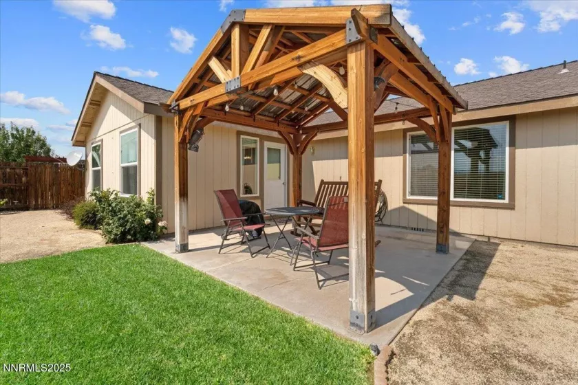 437 Trellis, Fernley, Nevada 89408, 3 Bedrooms Bedrooms, ,2 BathroomsBathrooms,Residential,Residential,Trellis,250055172