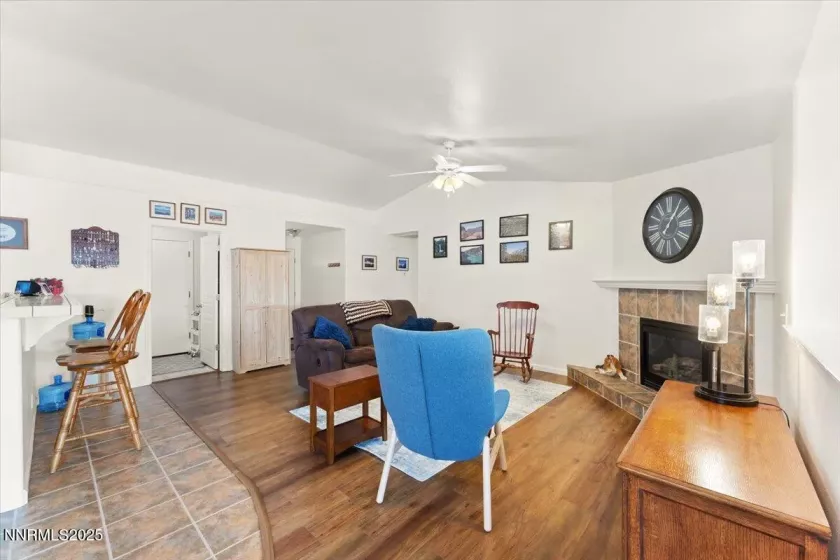 437 Trellis, Fernley, Nevada 89408, 3 Bedrooms Bedrooms, ,2 BathroomsBathrooms,Residential,Residential,Trellis,250055172