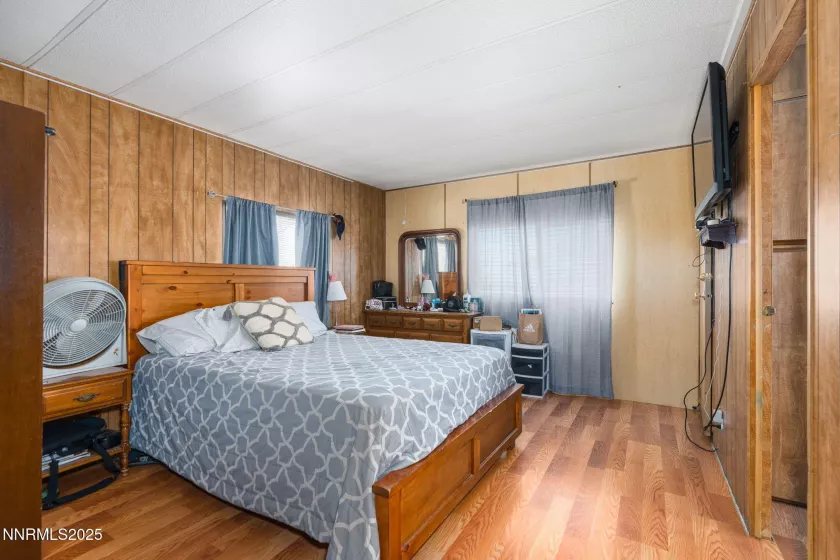 310 6th, Sun Valley, Nevada 89433, 3 Bedrooms Bedrooms, ,2 BathroomsBathrooms,Residential,Residential,6th,250055174