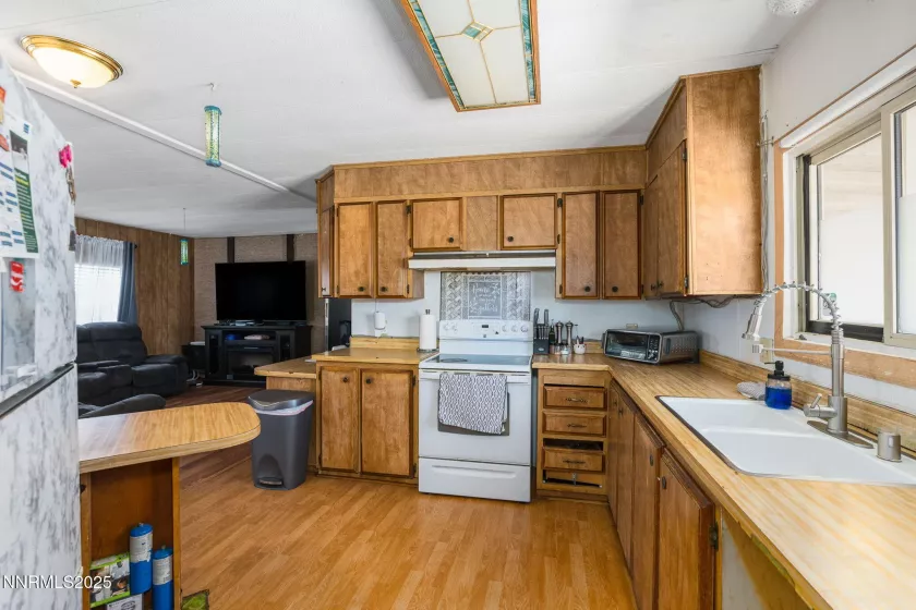 310 6th, Sun Valley, Nevada 89433, 3 Bedrooms Bedrooms, ,2 BathroomsBathrooms,Residential,Residential,6th,250055174