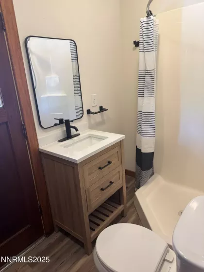 1713 Peters, Carson City, Nevada 89706, ,Residential Income,Residential,Peters,250055177