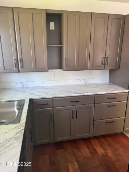 1713 Peters, Carson City, Nevada 89706, ,Residential Income,Residential,Peters,250055177
