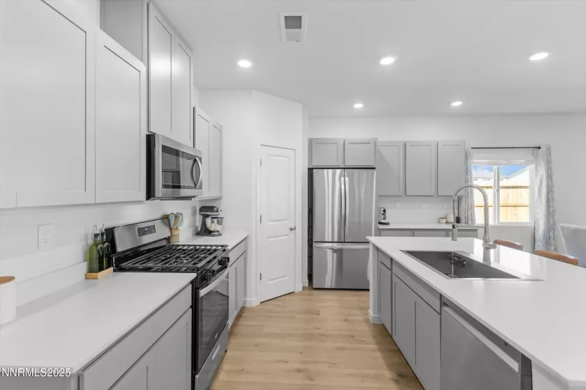 1034 Anthony, Fernley, Nevada 89408, 4 Bedrooms Bedrooms, ,2 BathroomsBathrooms,Residential,Residential,Anthony,250055178