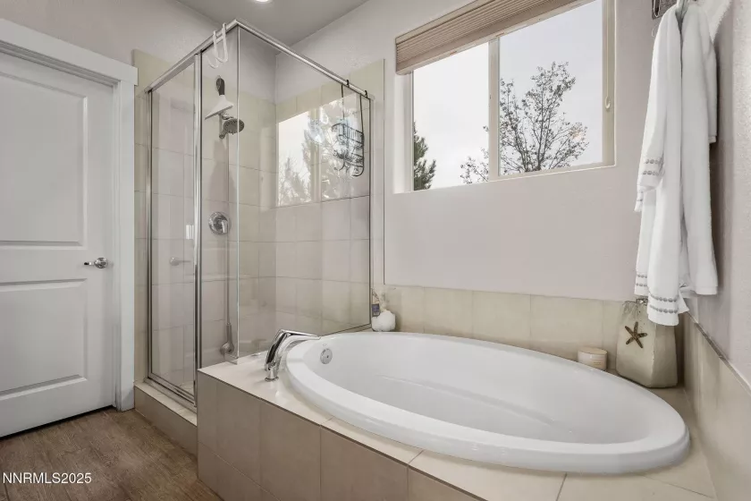 3205 Covent Garden, Reno, Nevada 89509, 2 Bedrooms Bedrooms, ,2 BathroomsBathrooms,Residential,Residential,Covent Garden,250055179