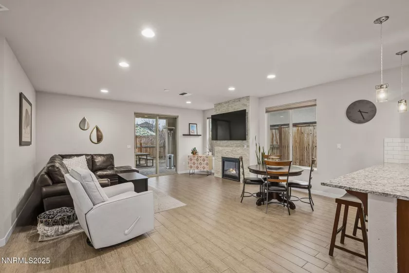 3205 Covent Garden, Reno, Nevada 89509, 2 Bedrooms Bedrooms, ,2 BathroomsBathrooms,Residential,Residential,Covent Garden,250055179