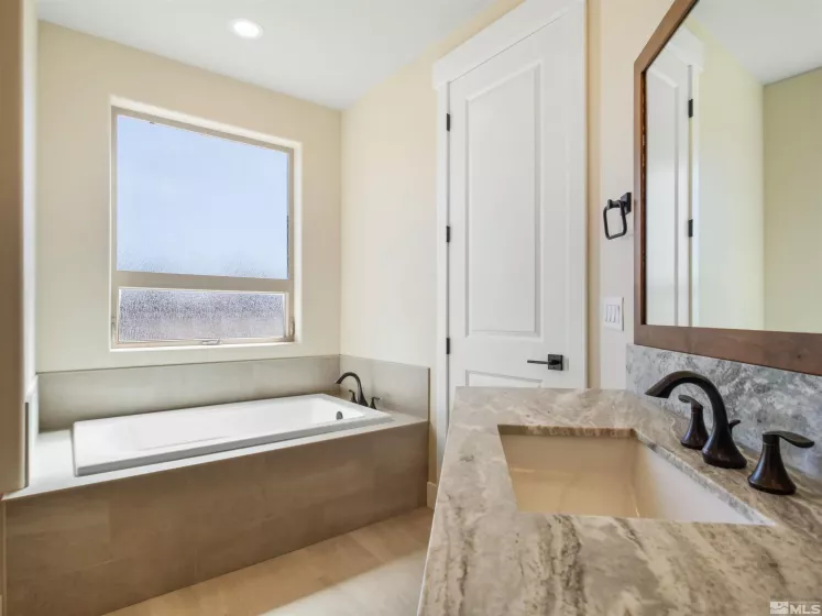 1782 Torina, Minden, Nevada 89423, 3 Bedrooms Bedrooms, ,3 BathroomsBathrooms,Residential,Residential,Torina,230004889