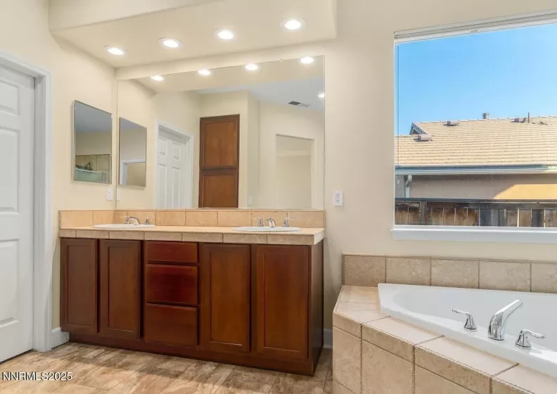 7735 Peavine Shadow, Reno, Nevada 89523, 5 Bedrooms Bedrooms, ,3 BathroomsBathrooms,Residential Lease,Manufactured,Peavine Shadow,250055194