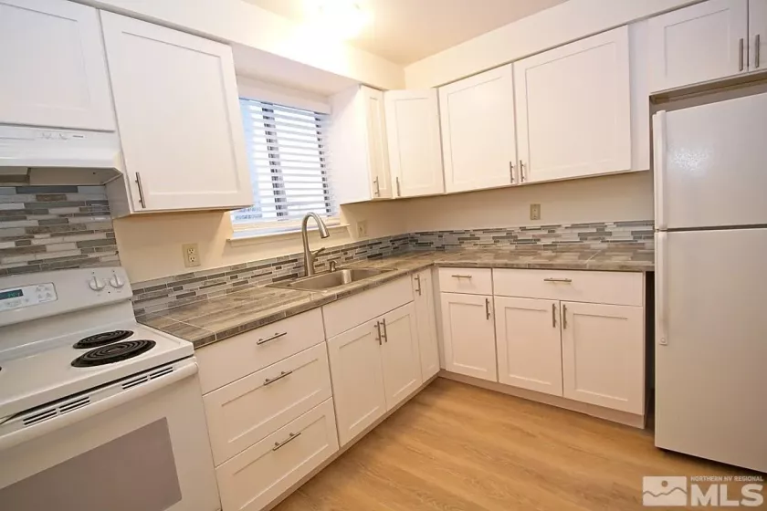 1325 Carville, Reno, Nevada 89512, 2 Bedrooms Bedrooms, ,1 BathroomBathrooms,Residential Lease,Manufactured,Carville,250055196