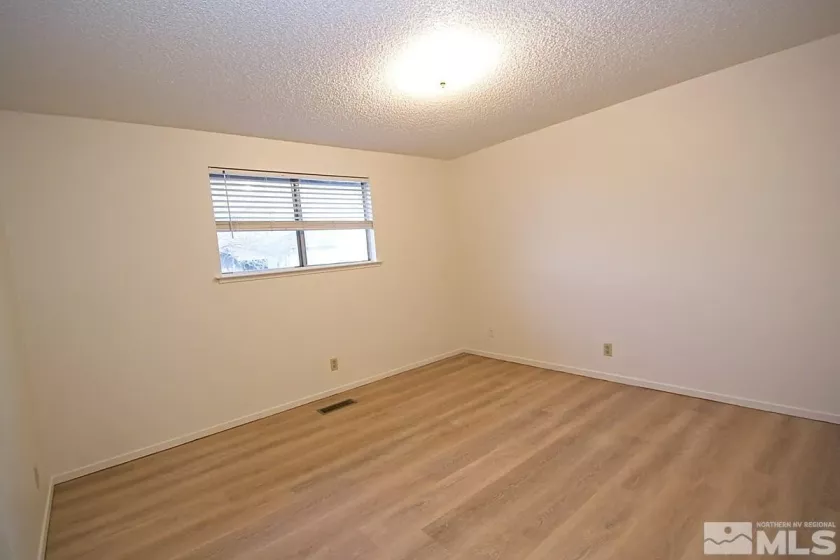 1325 Carville, Reno, Nevada 89512, 2 Bedrooms Bedrooms, ,1 BathroomBathrooms,Residential Lease,Manufactured,Carville,250055196