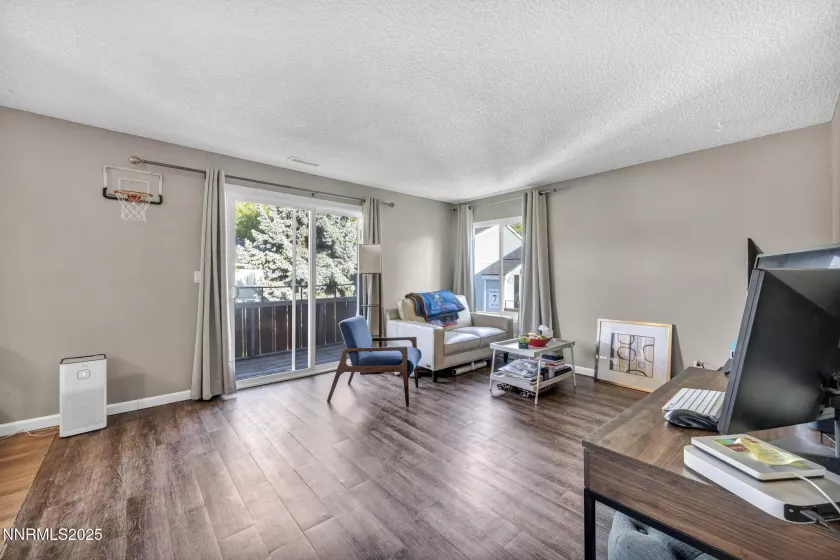 4602 Neil, Reno, Nevada 89502, 2 Bedrooms Bedrooms, ,1 BathroomBathrooms,Residential,Residential,Neil,250055198