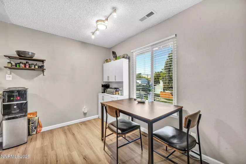 4602 Neil, Reno, Nevada 89502, 2 Bedrooms Bedrooms, ,1 BathroomBathrooms,Residential,Residential,Neil,250055198