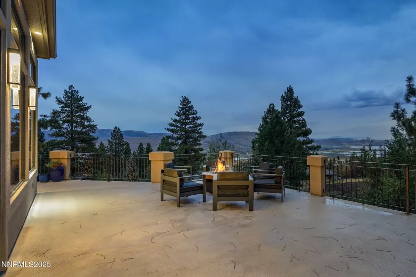 370 Timberlake, Reno, Nevada 89511, 4 Bedrooms Bedrooms, ,5 BathroomsBathrooms,Residential,Residential,Timberlake,250055202