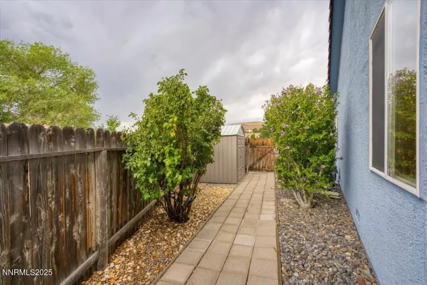6714 Drexel, Sparks, Nevada 89436, 3 Bedrooms Bedrooms, ,2 BathroomsBathrooms,Residential,Residential,Drexel,250055205