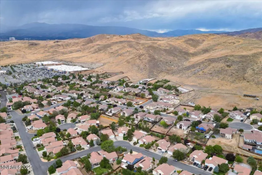 6714 Drexel, Sparks, Nevada 89436, 3 Bedrooms Bedrooms, ,2 BathroomsBathrooms,Residential,Residential,Drexel,250055205