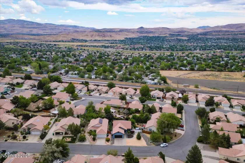 6714 Drexel, Sparks, Nevada 89436, 3 Bedrooms Bedrooms, ,2 BathroomsBathrooms,Residential,Residential,Drexel,250055205