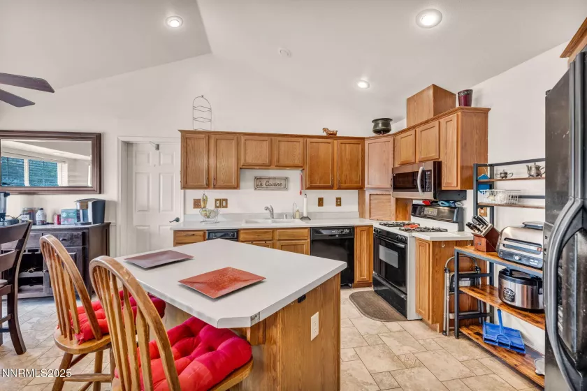 1005 Carol, Fernley, Nevada 89408, 3 Bedrooms Bedrooms, ,2 BathroomsBathrooms,Residential,Residential,Carol,250055206