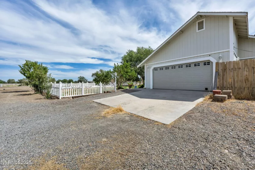 1005 Carol, Fernley, Nevada 89408, 3 Bedrooms Bedrooms, ,2 BathroomsBathrooms,Residential,Residential,Carol,250055206