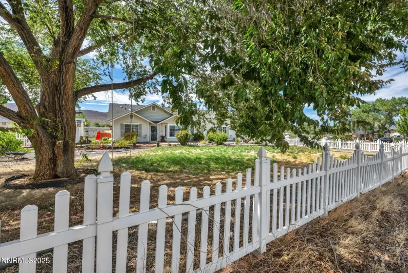 1005 Carol, Fernley, Nevada 89408, 3 Bedrooms Bedrooms, ,2 BathroomsBathrooms,Residential,Residential,Carol,250055206