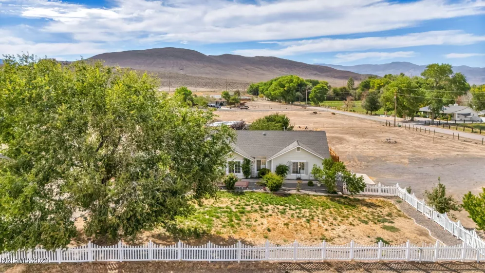 1005 Carol, Fernley, Nevada 89408, 3 Bedrooms Bedrooms, ,2 BathroomsBathrooms,Residential,Residential,Carol,250055206