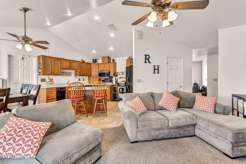 1005 Carol, Fernley, Nevada 89408, 3 Bedrooms Bedrooms, ,2 BathroomsBathrooms,Residential,Residential,Carol,250055206