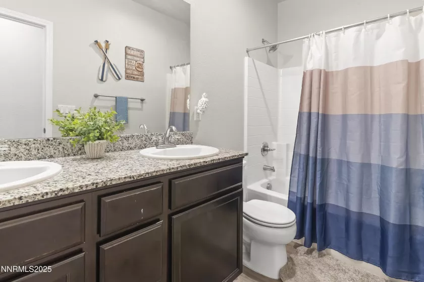 14340 Leiden, Reno, Nevada 89506, 4 Bedrooms Bedrooms, ,2 BathroomsBathrooms,Residential,Residential,Leiden,250055195