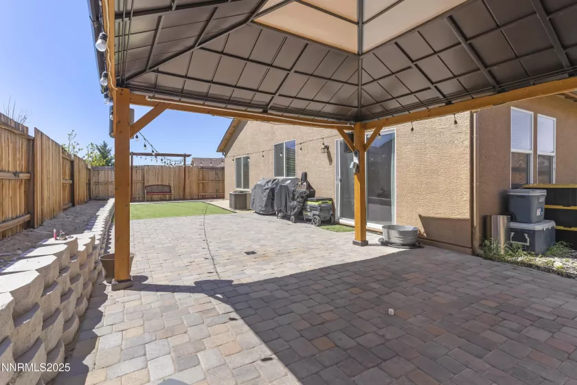 14340 Leiden, Reno, Nevada 89506, 4 Bedrooms Bedrooms, ,2 BathroomsBathrooms,Residential,Residential,Leiden,250055195