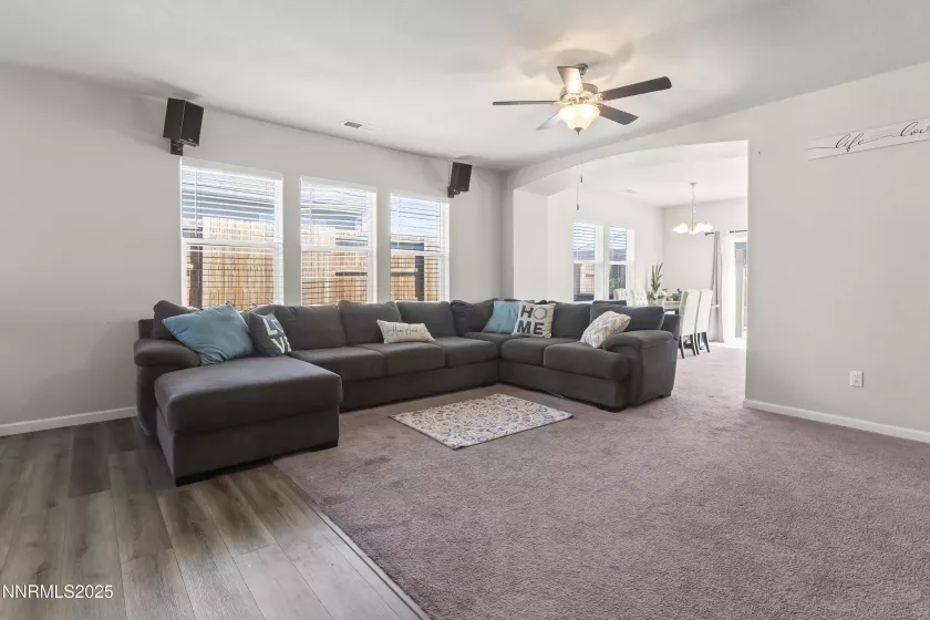 14340 Leiden, Reno, Nevada 89506, 4 Bedrooms Bedrooms, ,2 BathroomsBathrooms,Residential,Residential,Leiden,250055195