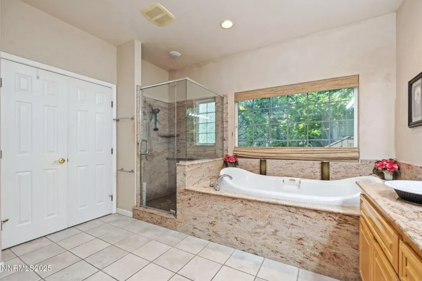 6152 Wycliffe, Reno, Nevada 89519, 3 Bedrooms Bedrooms, ,3 BathroomsBathrooms,Residential,Residential,Wycliffe,250055208