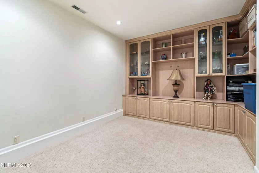 6152 Wycliffe, Reno, Nevada 89519, 3 Bedrooms Bedrooms, ,3 BathroomsBathrooms,Residential,Residential,Wycliffe,250055208