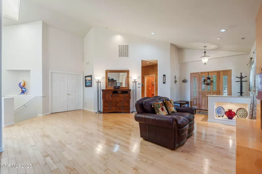 6152 Wycliffe, Reno, Nevada 89519, 3 Bedrooms Bedrooms, ,3 BathroomsBathrooms,Residential,Residential,Wycliffe,250055208