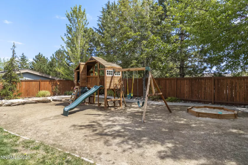 4455 White Fish, Reno, Nevada 89511, 5 Bedrooms Bedrooms, ,3 BathroomsBathrooms,Residential,Residential,White Fish,250055210
