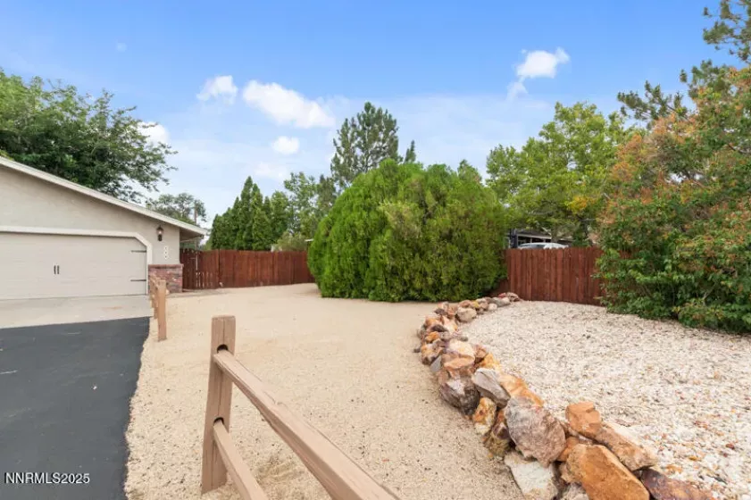 14505 Geronimo, Reno, Nevada 89521, 3 Bedrooms Bedrooms, ,2 BathroomsBathrooms,Residential,Residential,Geronimo,250055212