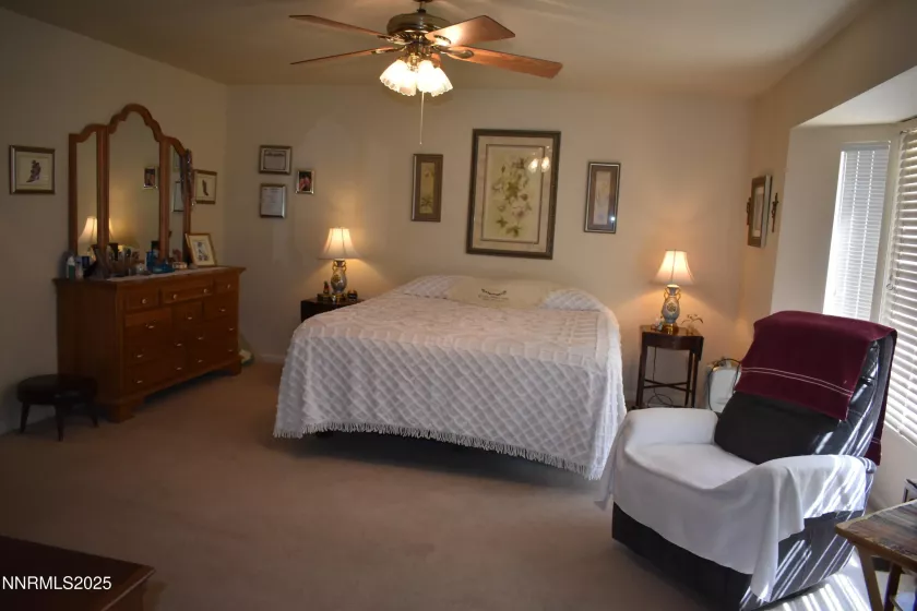 401 Valley View Ct, Dayton, Nevada 89403, 3 Bedrooms Bedrooms, ,2 BathroomsBathrooms,Residential,Residential,Valley View Ct,250055216