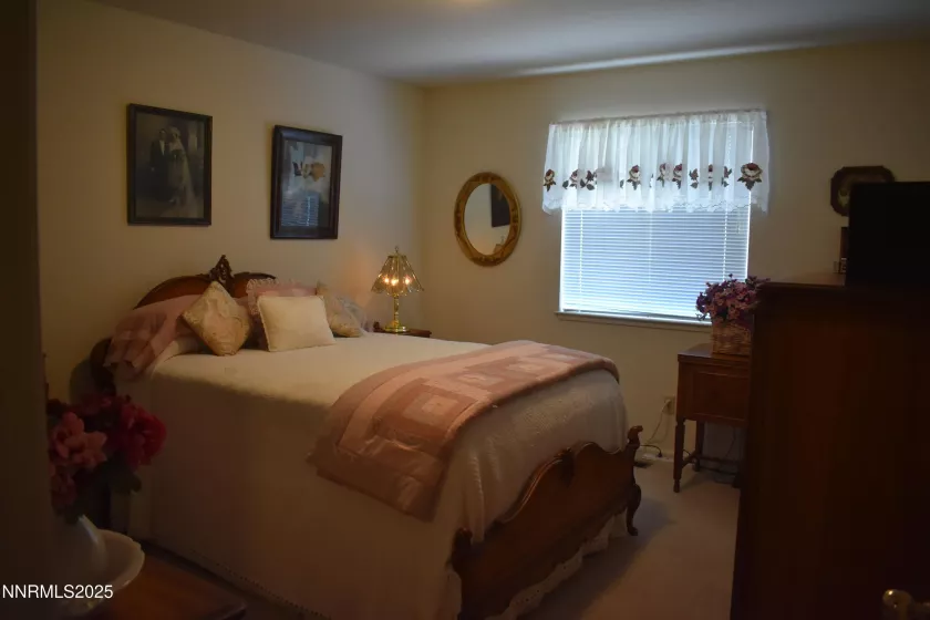 401 Valley View Ct, Dayton, Nevada 89403, 3 Bedrooms Bedrooms, ,2 BathroomsBathrooms,Residential,Residential,Valley View Ct,250055216