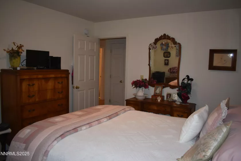 401 Valley View Ct, Dayton, Nevada 89403, 3 Bedrooms Bedrooms, ,2 BathroomsBathrooms,Residential,Residential,Valley View Ct,250055216