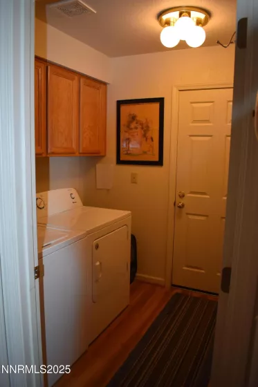 401 Valley View Ct, Dayton, Nevada 89403, 3 Bedrooms Bedrooms, ,2 BathroomsBathrooms,Residential,Residential,Valley View Ct,250055216