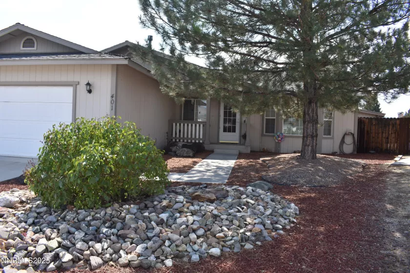 401 Valley View Ct, Dayton, Nevada 89403, 3 Bedrooms Bedrooms, ,2 BathroomsBathrooms,Residential,Residential,Valley View Ct,250055216