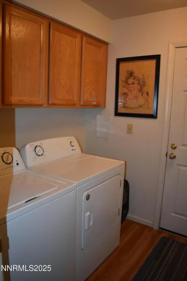 401 Valley View Ct, Dayton, Nevada 89403, 3 Bedrooms Bedrooms, ,2 BathroomsBathrooms,Residential,Residential,Valley View Ct,250055216