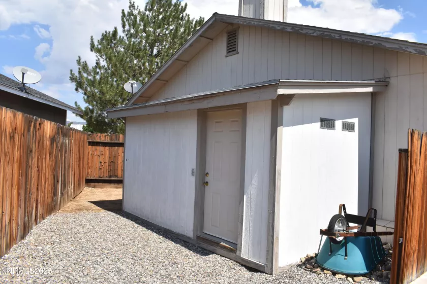 401 Valley View Ct, Dayton, Nevada 89403, 3 Bedrooms Bedrooms, ,2 BathroomsBathrooms,Residential,Residential,Valley View Ct,250055216