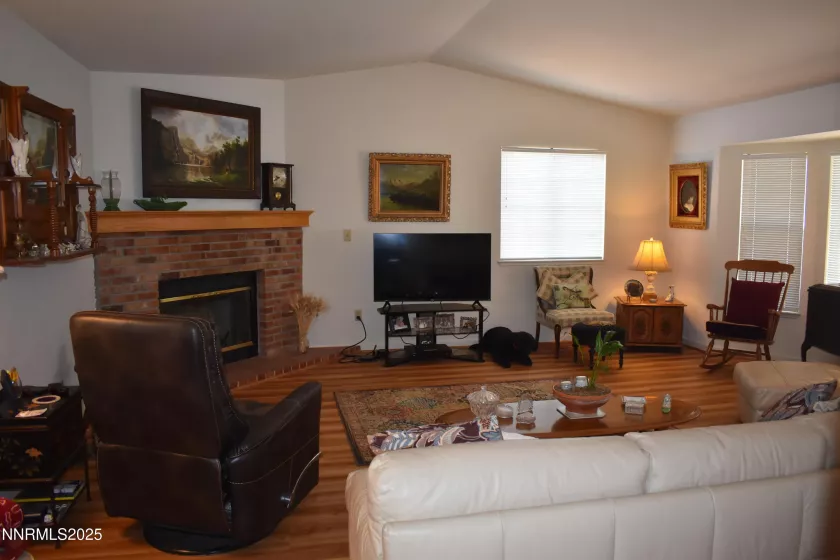 401 Valley View Ct, Dayton, Nevada 89403, 3 Bedrooms Bedrooms, ,2 BathroomsBathrooms,Residential,Residential,Valley View Ct,250055216