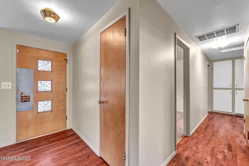 2260 6th, Reno, Nevada 89503, 3 Bedrooms Bedrooms, ,2 BathroomsBathrooms,Residential,Residential,6th,250055217