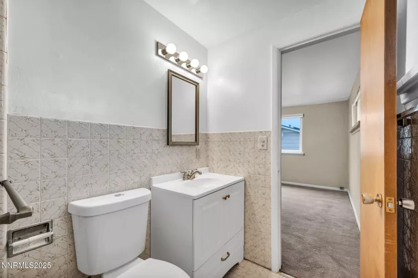 2260 6th, Reno, Nevada 89503, 3 Bedrooms Bedrooms, ,2 BathroomsBathrooms,Residential,Residential,6th,250055217