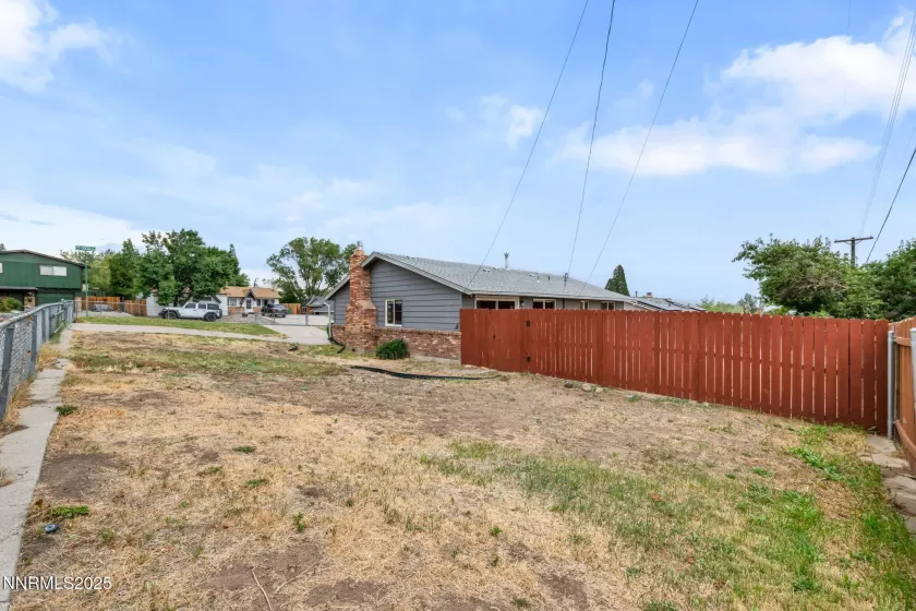 2260 6th, Reno, Nevada 89503, 3 Bedrooms Bedrooms, ,2 BathroomsBathrooms,Residential,Residential,6th,250055217