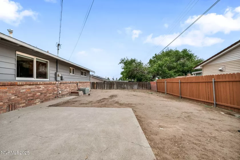 2260 6th, Reno, Nevada 89503, 3 Bedrooms Bedrooms, ,2 BathroomsBathrooms,Residential,Residential,6th,250055217